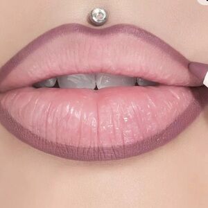 Jeffree Star Velour Lip Liner- Androgyny